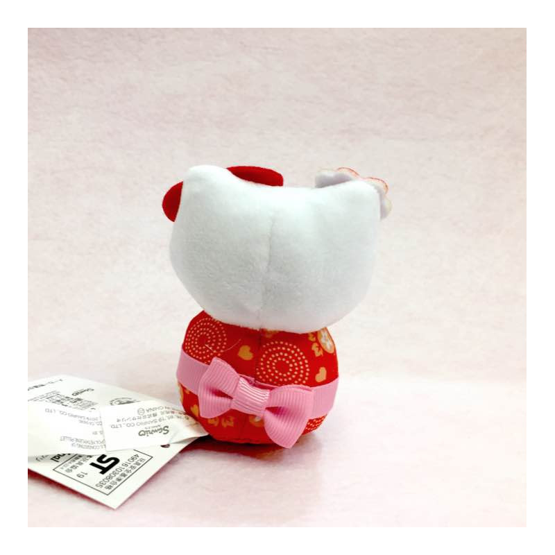 hello kitty daruma